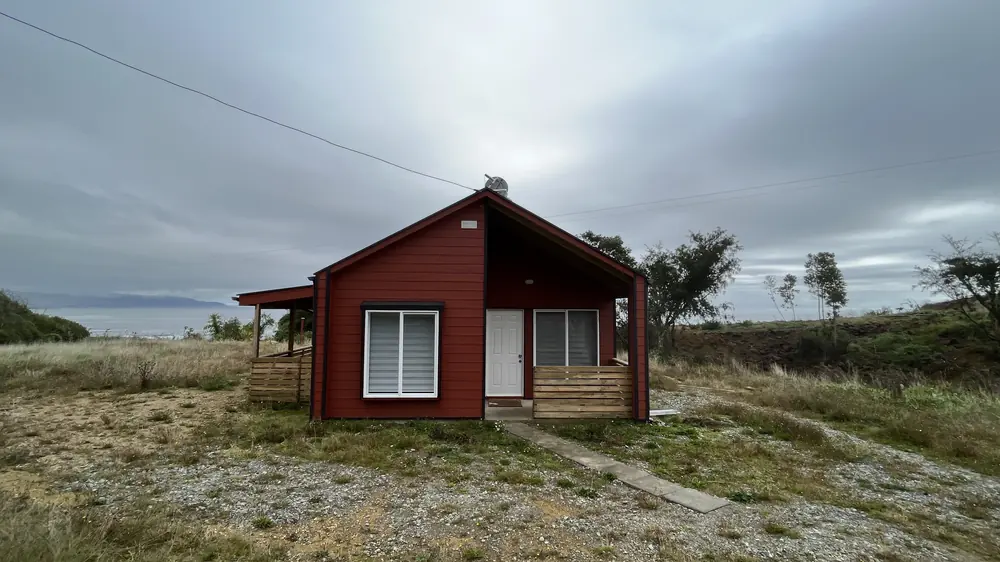 Vivienda de subsidio rural DS10 construida en sitio propio en el sur de Chile